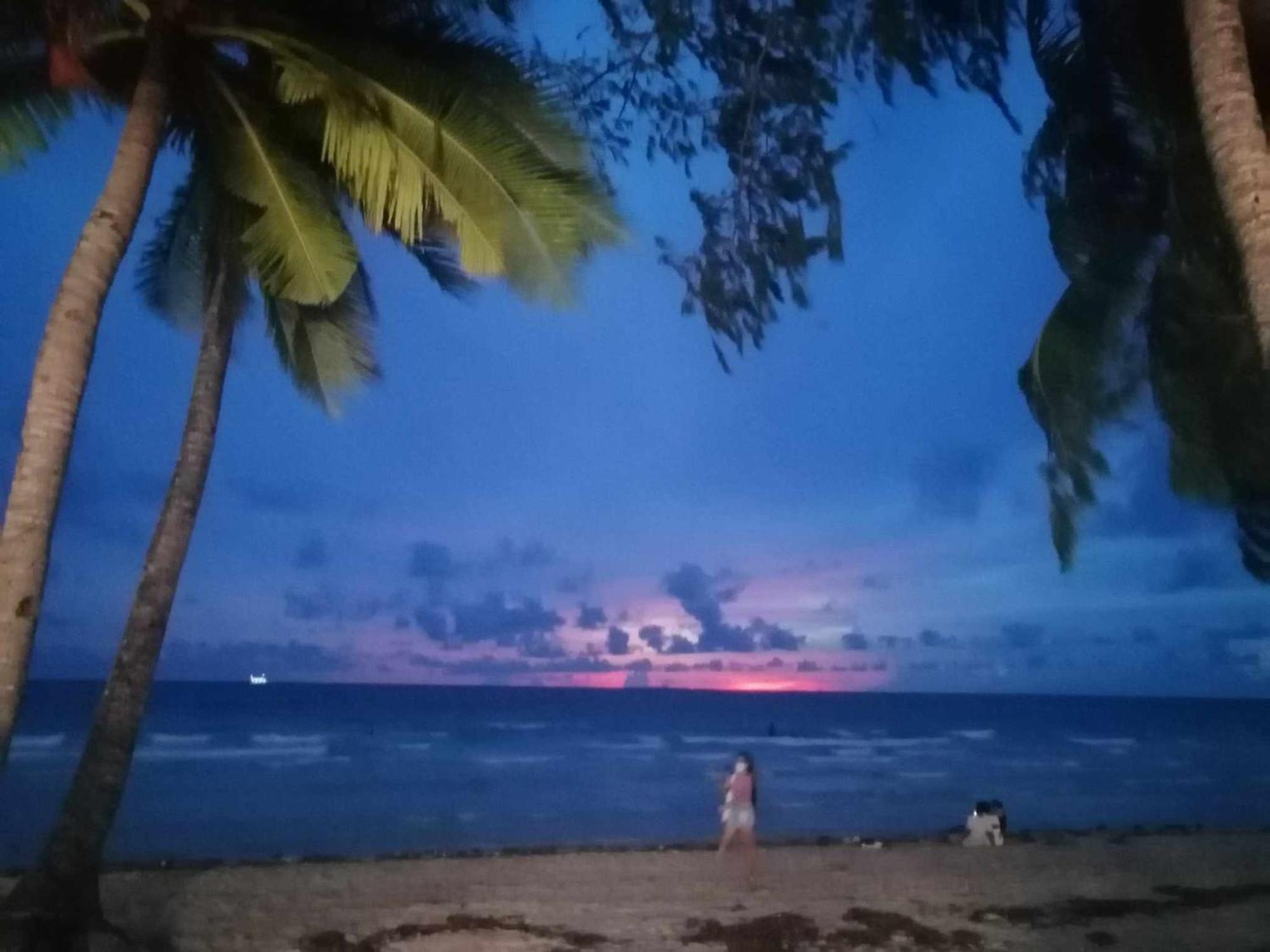 El Moro Beach Resort (Adults Only) Balabag  المظهر الخارجي الصورة