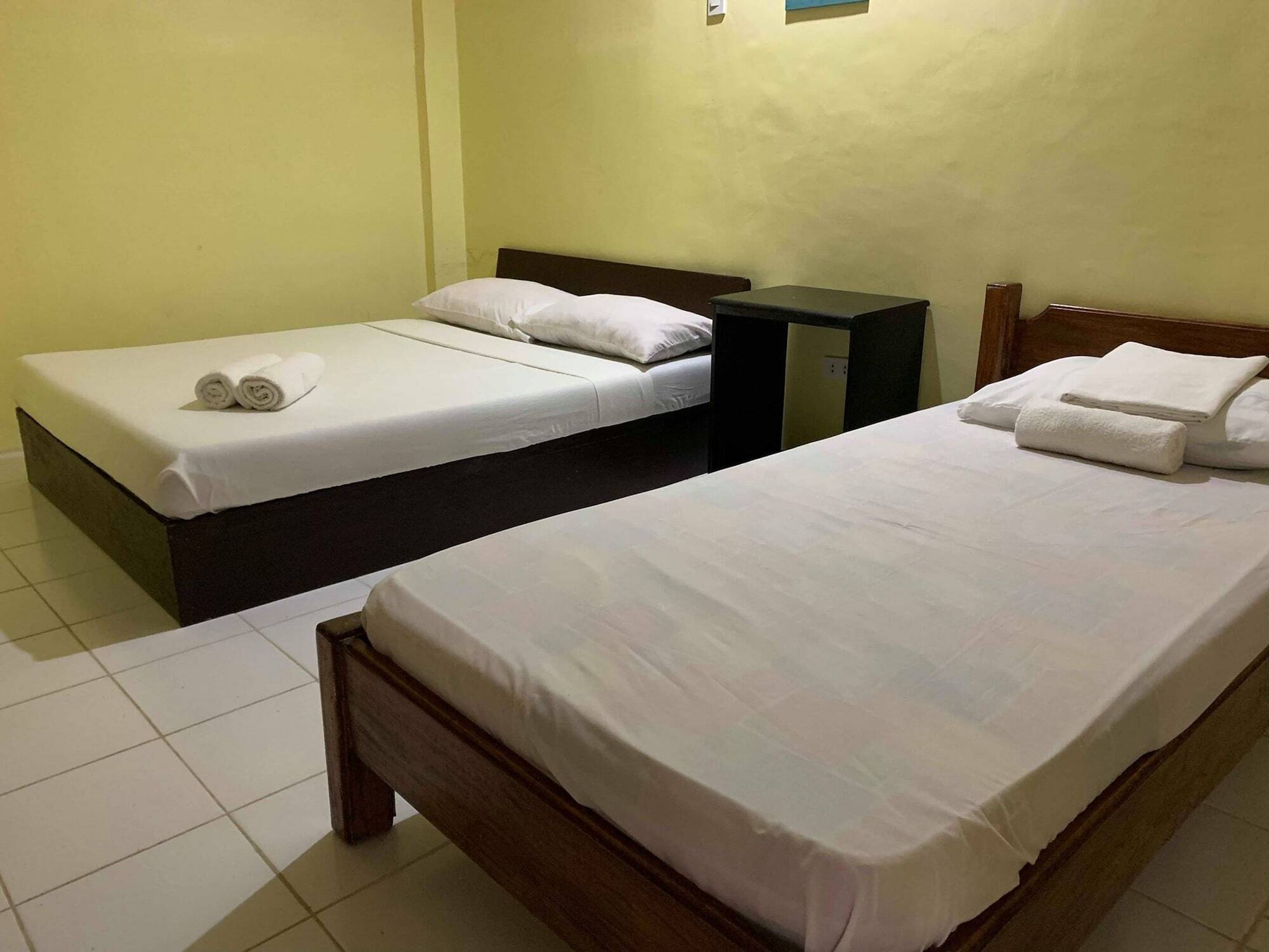 El Moro Beach Resort (Adults Only) Balabag  المظهر الخارجي الصورة