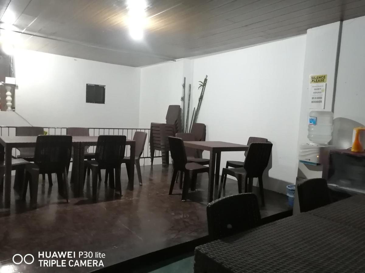 El Moro Beach Resort (Adults Only) Balabag  المظهر الخارجي الصورة